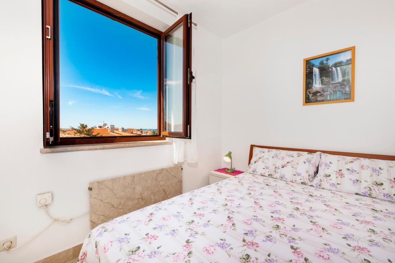 Guesthouse Santin Rovinj Eksteriør bilde