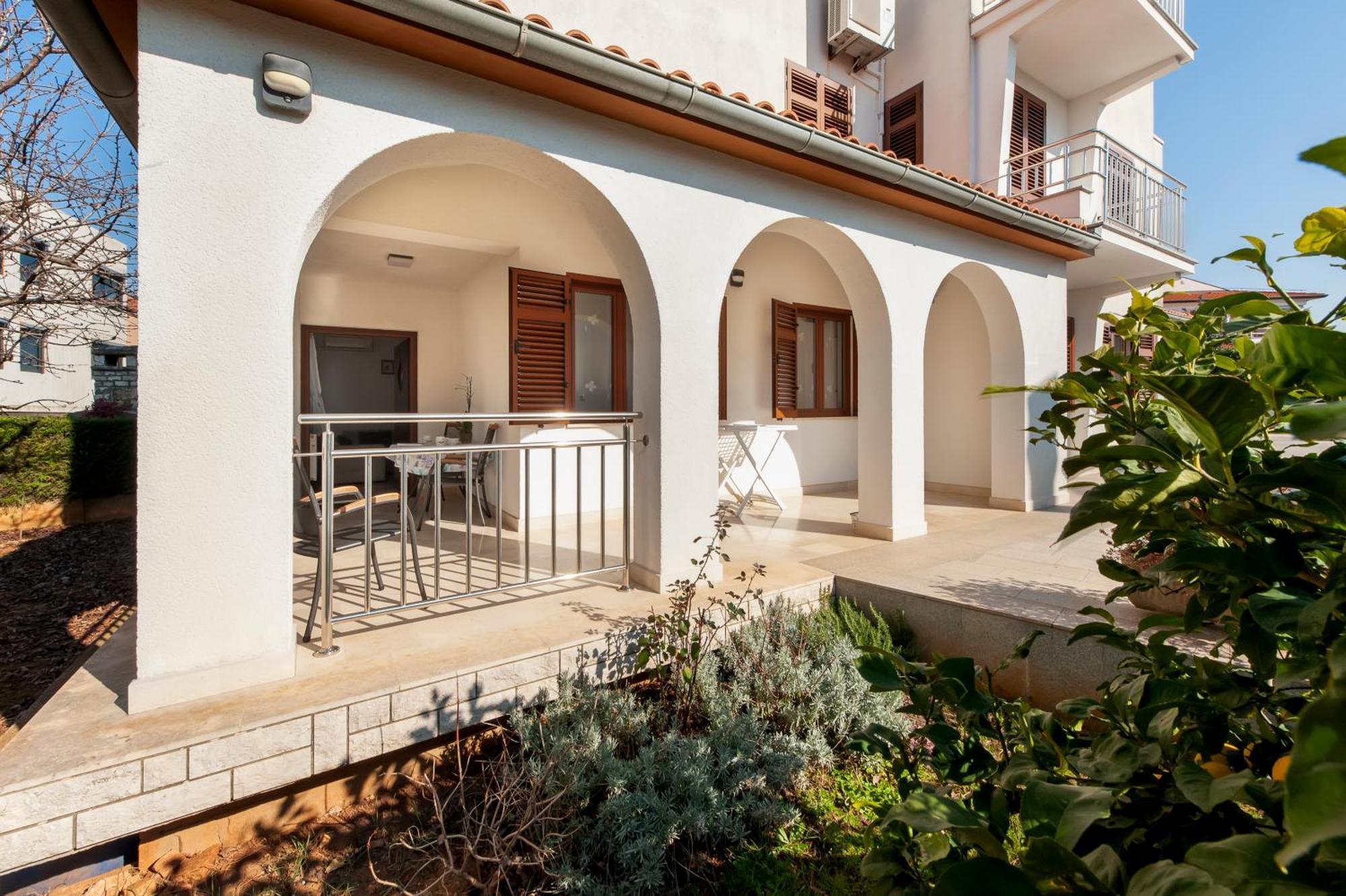 Guesthouse Santin Rovinj Eksteriør bilde